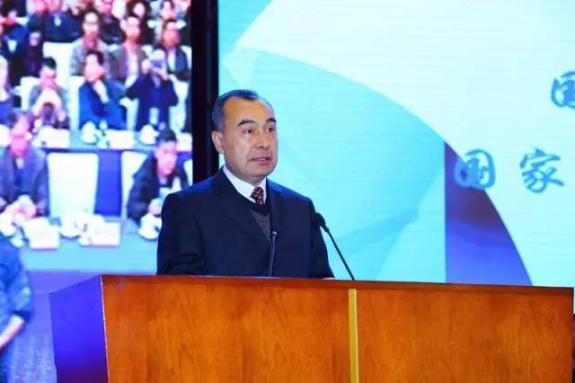 国土资源部副部长、党组成员、国家测绘地理信息局局长、党组书记库热西&middot;买合苏提讲话